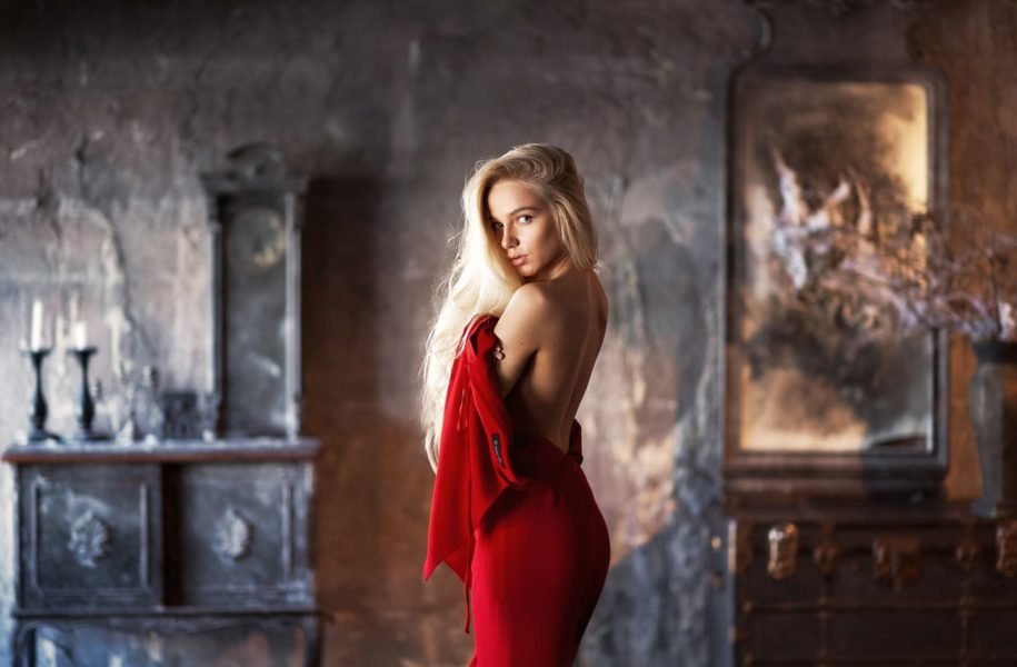 Lady in Red